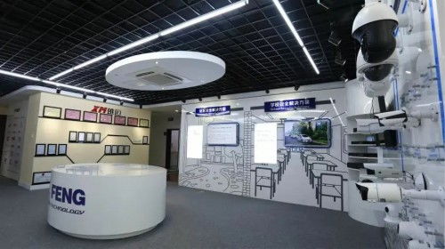 走进雄迈东洲生产基地 以大数据与智能化赋能工厂新生态